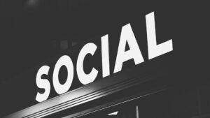 Building sign that says "social"